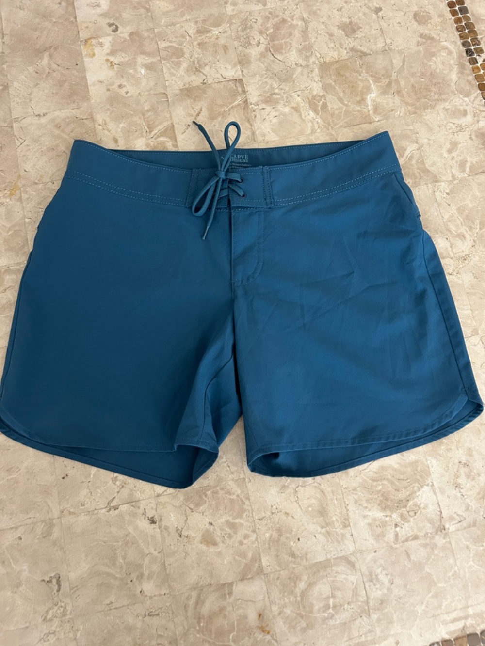 CARVE DESIGNS Noosa 2.0" boardshorts / Shorts Women’s Size‎ 4